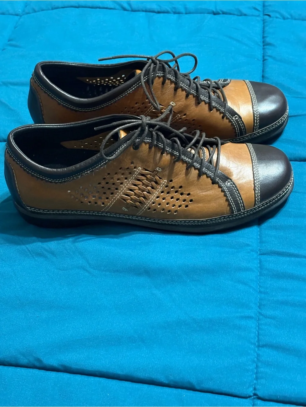 Aetrex Men's Two-Tone Brown Leather Lace-Up Oxfords Size 12 Like New
